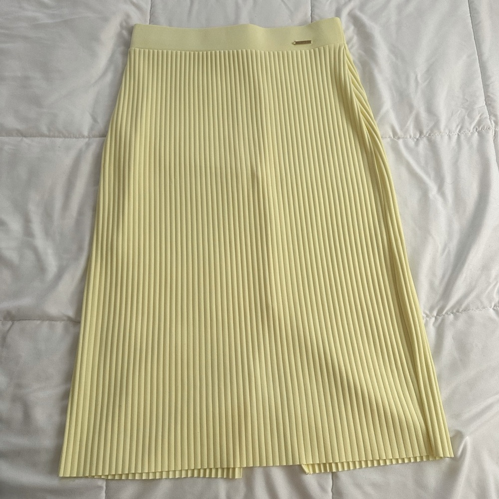 MARC NEW YORK | Ribbed Yellow Midi Skirt